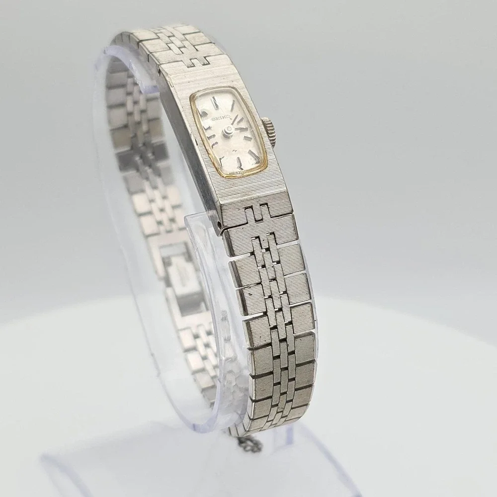 Vtg‎ SEIKO Ladies Watch 1520-3339 Manual Wind Analog Silver Tone Band Dainty